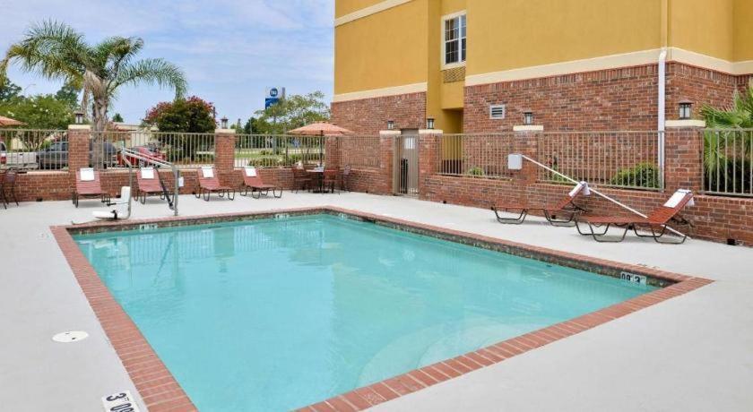 Best Western Plaquemine Inn Экстерьер фото