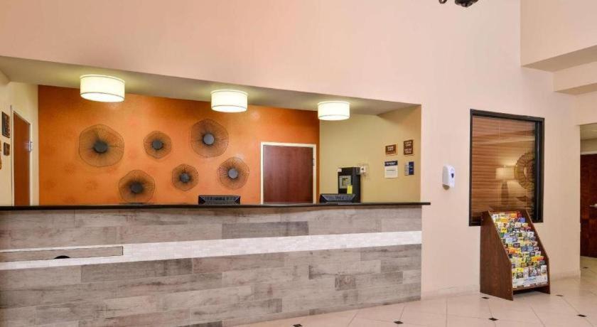 Best Western Plaquemine Inn Экстерьер фото